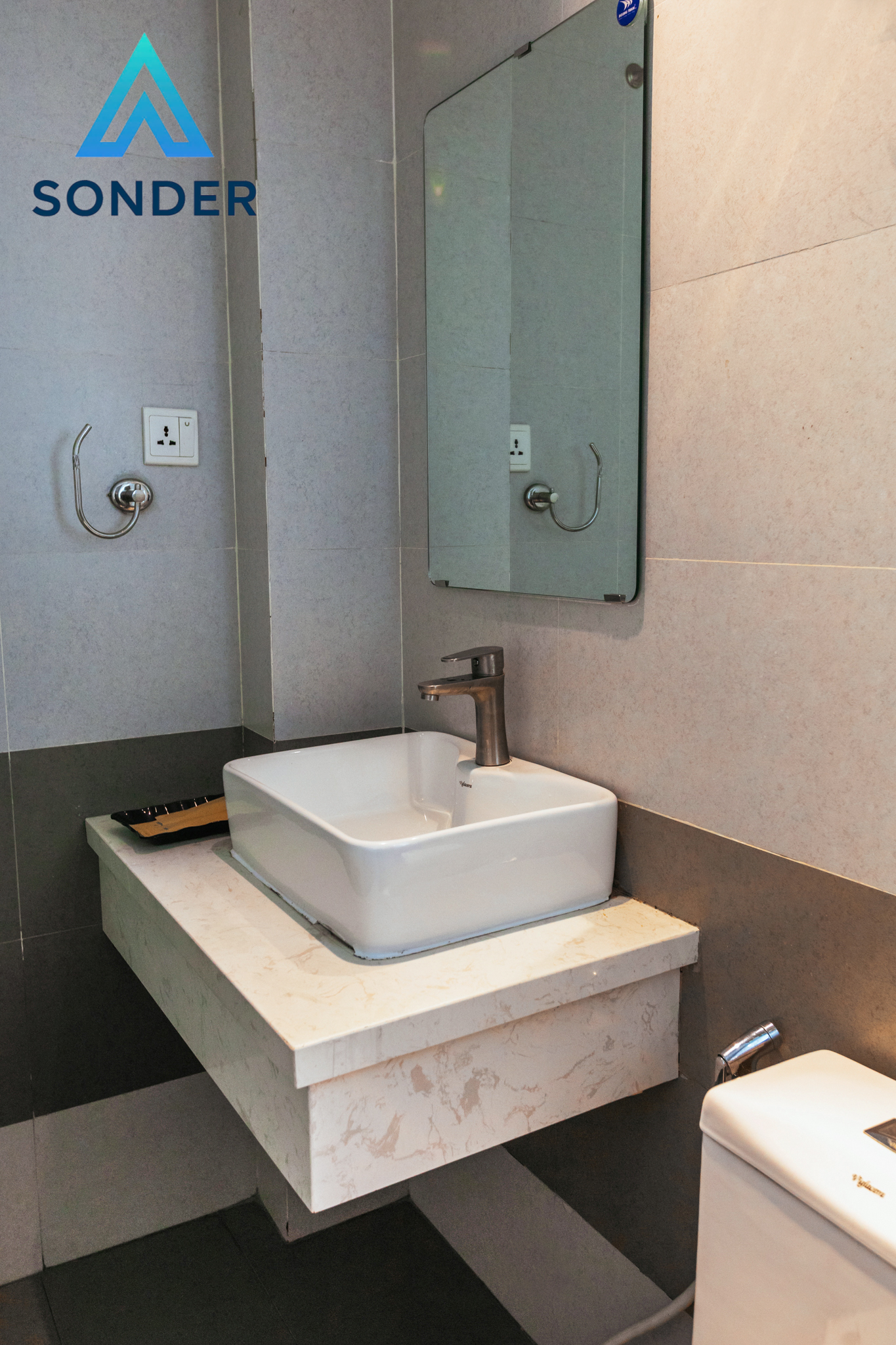 Holiday Beach Đà Nẵng Hotel & Spa – Khách Sạn 4 Sao Bãi Biển Mỹ An - bathroom