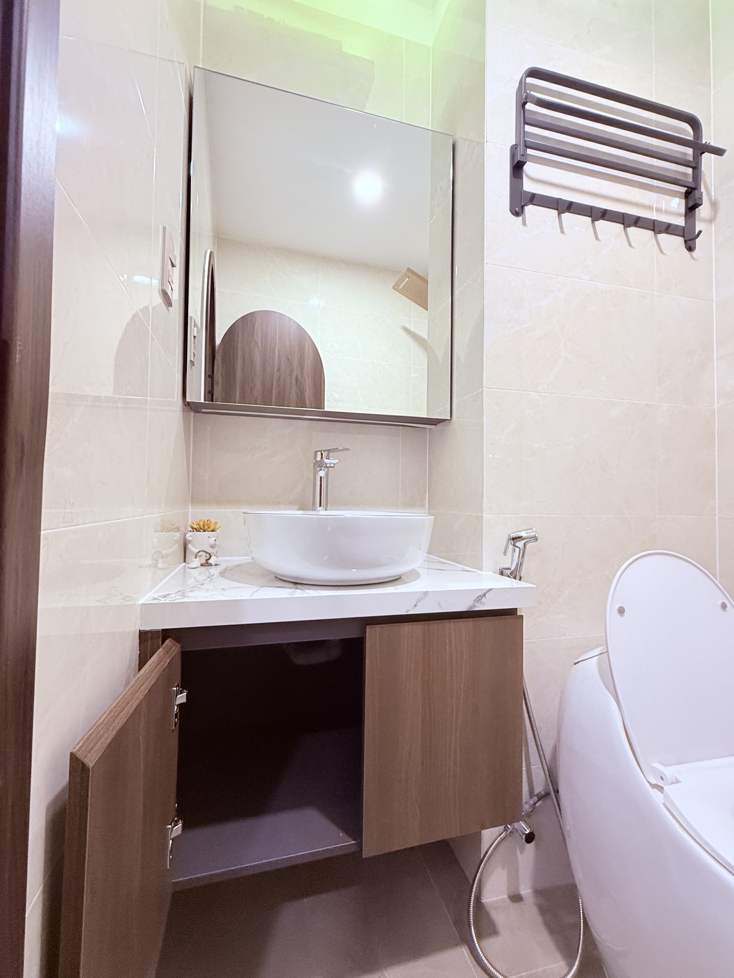 Pine Valley View Đà Lạt Apartment – Căn hộ yên tĩnh ở Phường 4 - bathroom