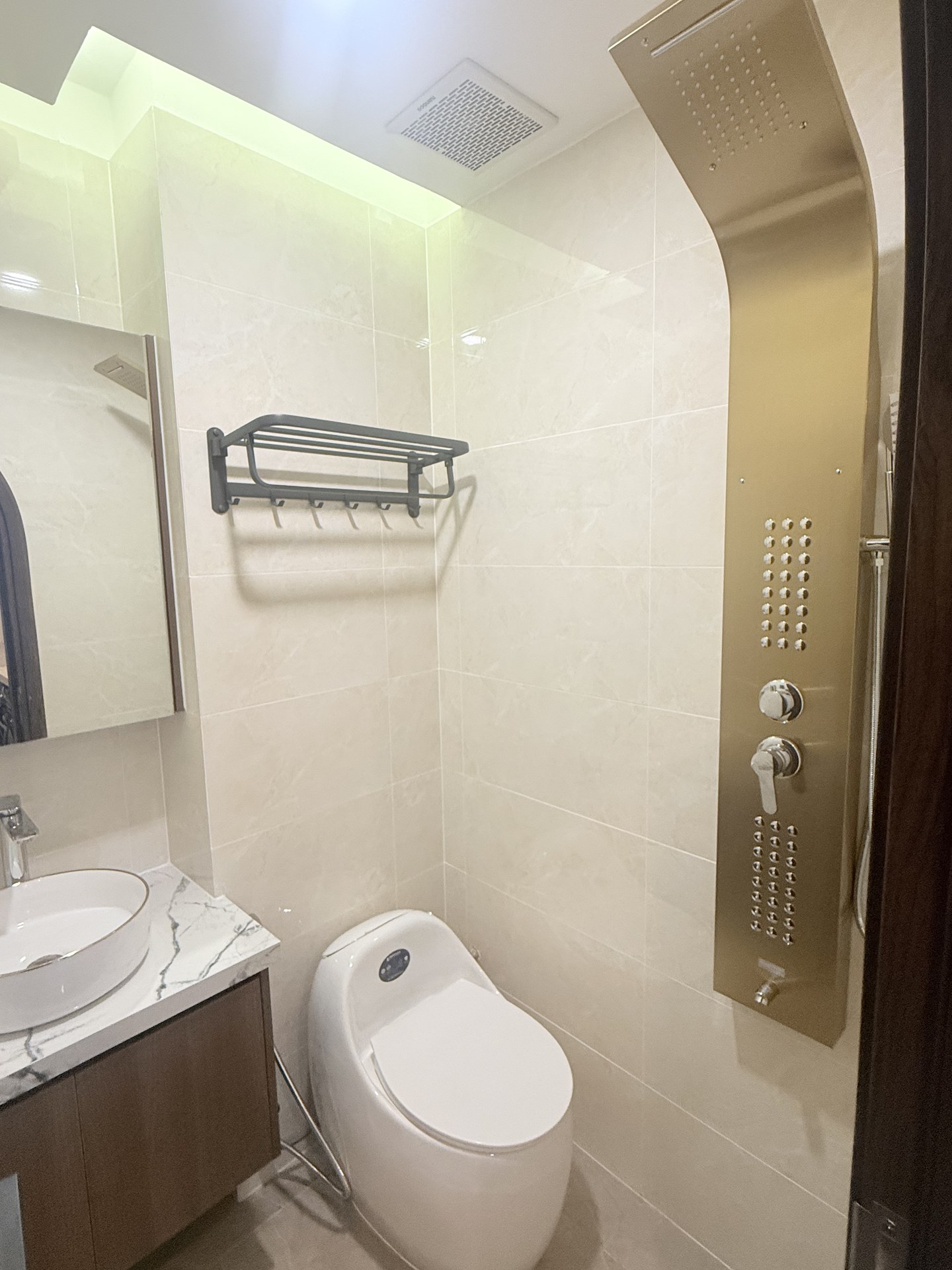 Chỉ trả phí khi có booking: Mô hình đối tác 0 rủi ro của Sonder Vietnam - bathroom