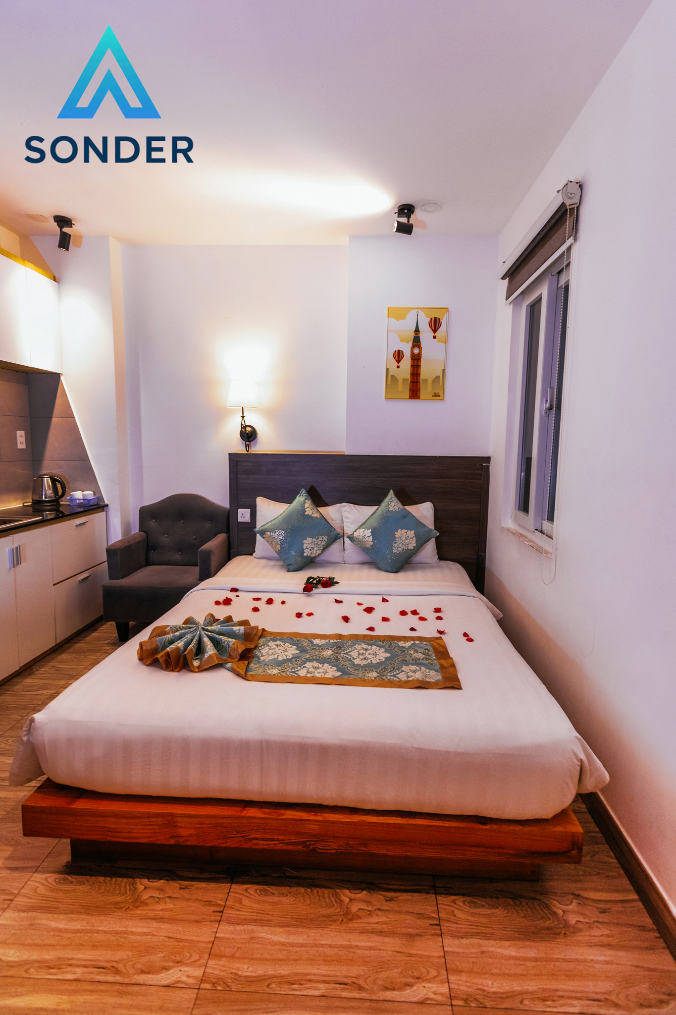 Sonder Airport Hotel Tân Bình: 4 sao, giá từ 440k, đáng không? - other